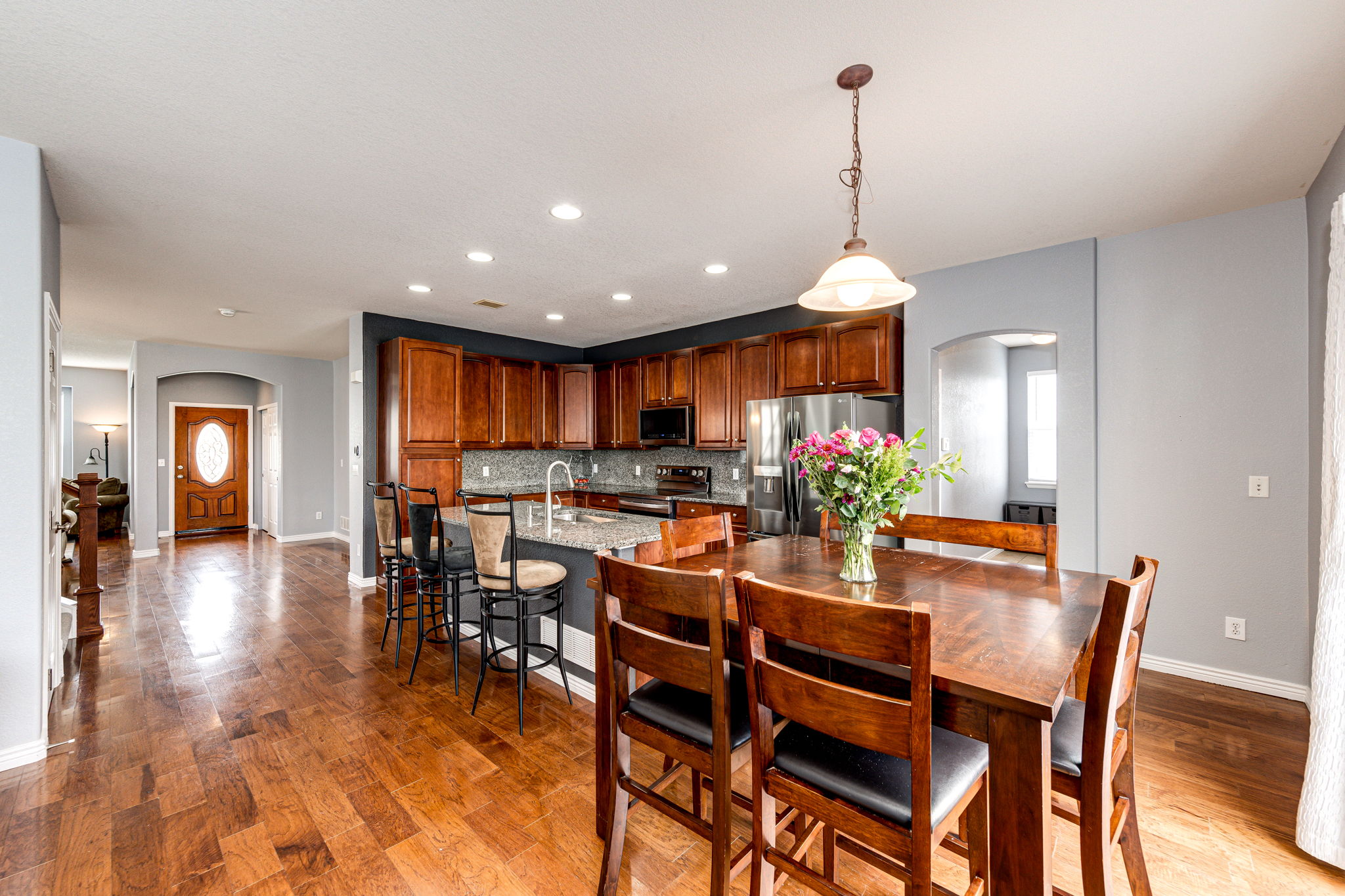 Bright & open floor plan!  Eat-in space off of the kitchen.
