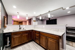 Bar area with a sink