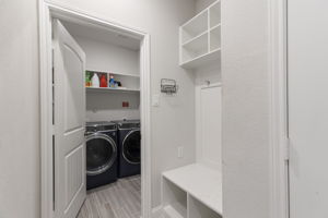  Photo 23