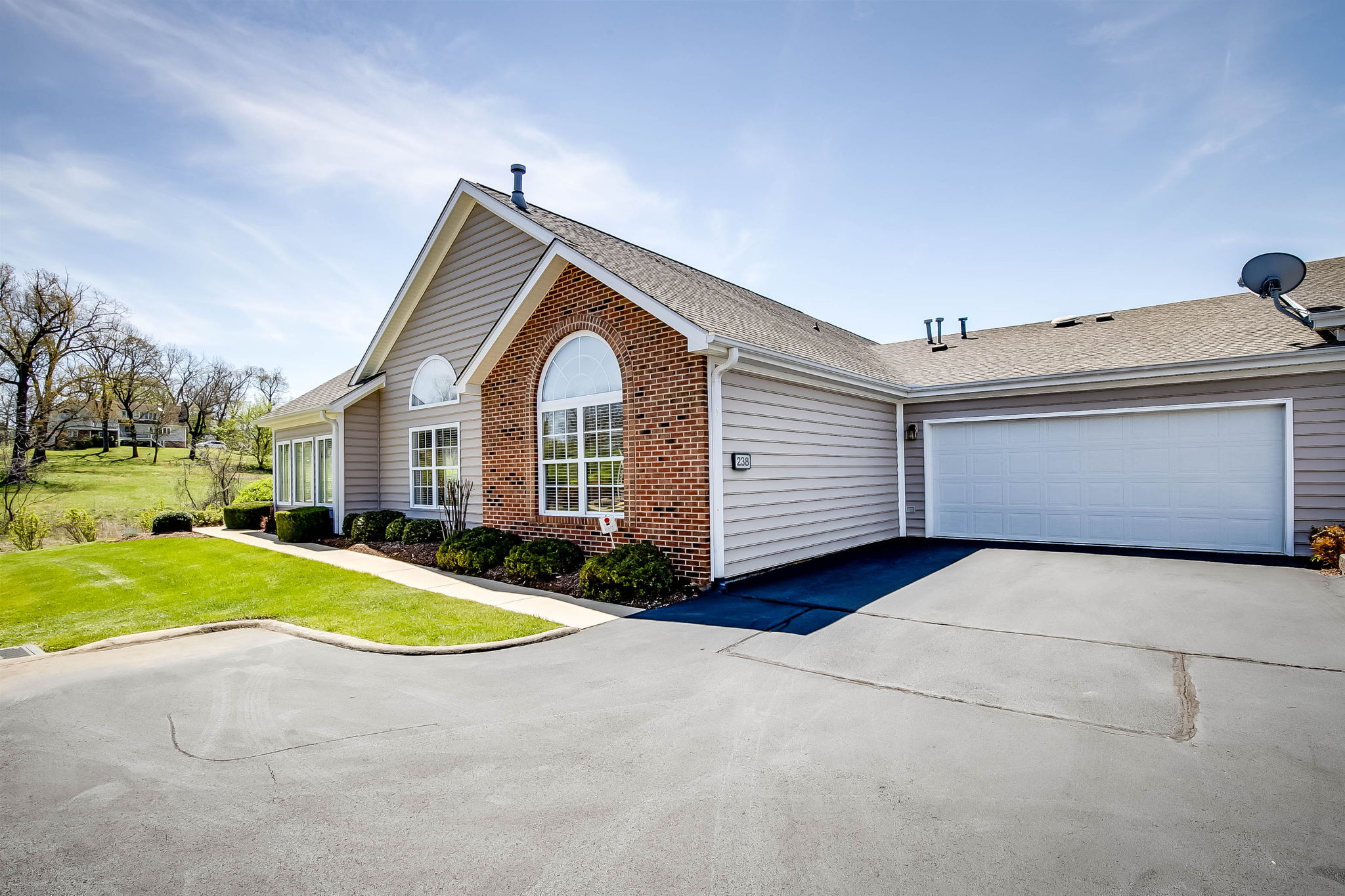 238 Avonlea Pl, Johnson City, TN 37604 HomeSelfies