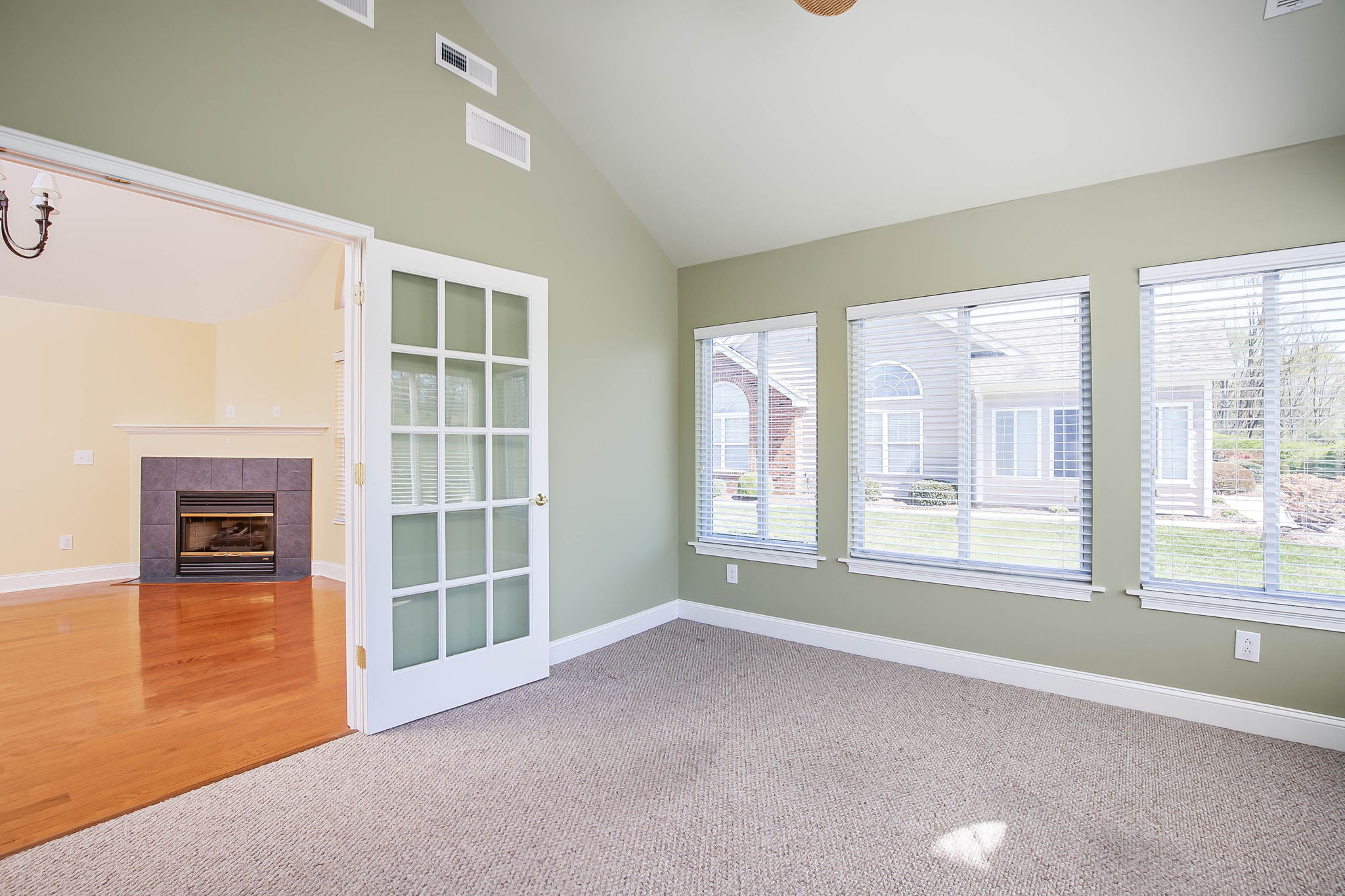 238 Avonlea Pl, Johnson City, TN 37604 HomeSelfies