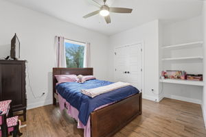  Photo 46
