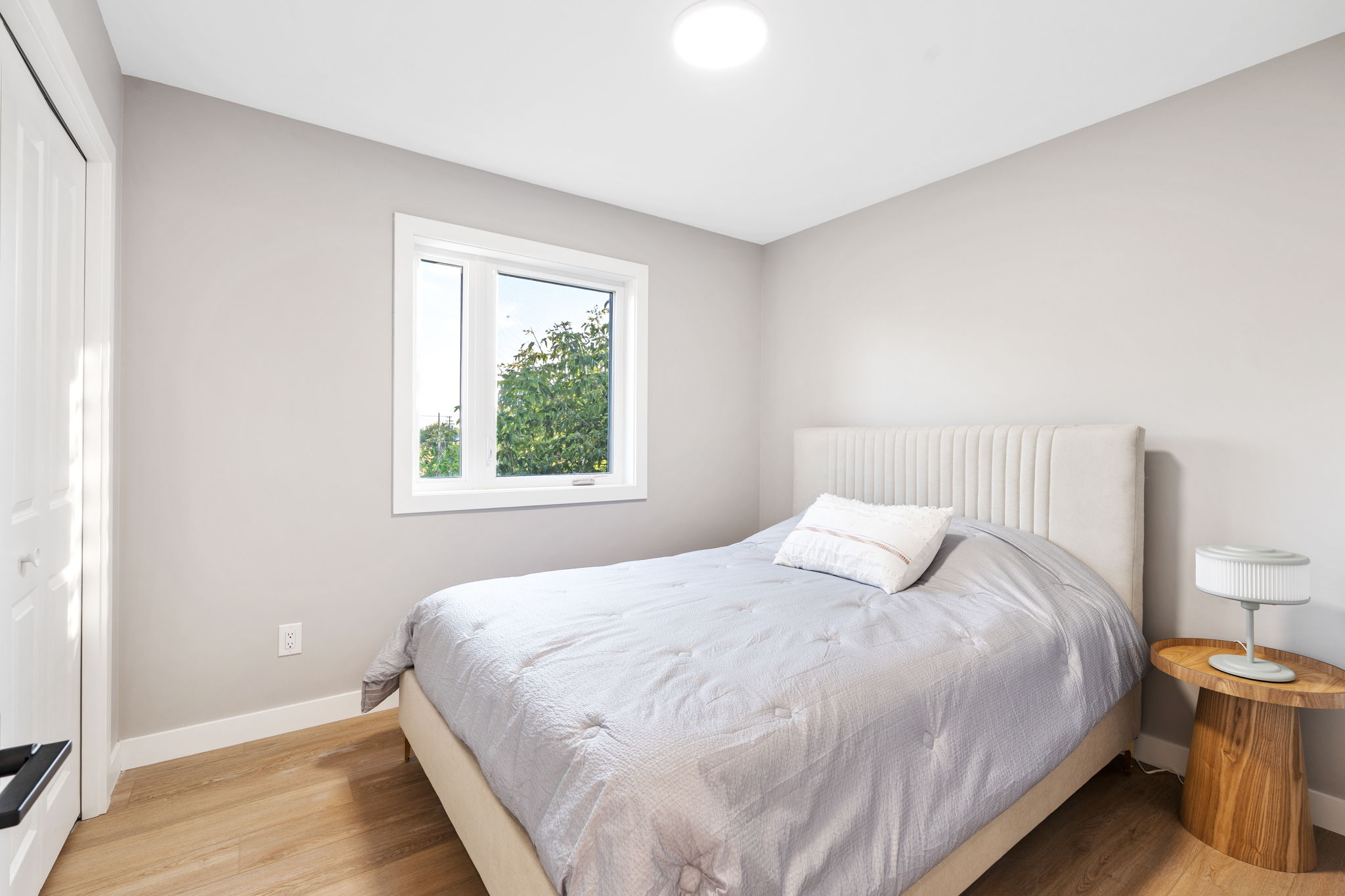 238 Collegiate St - Interior-19