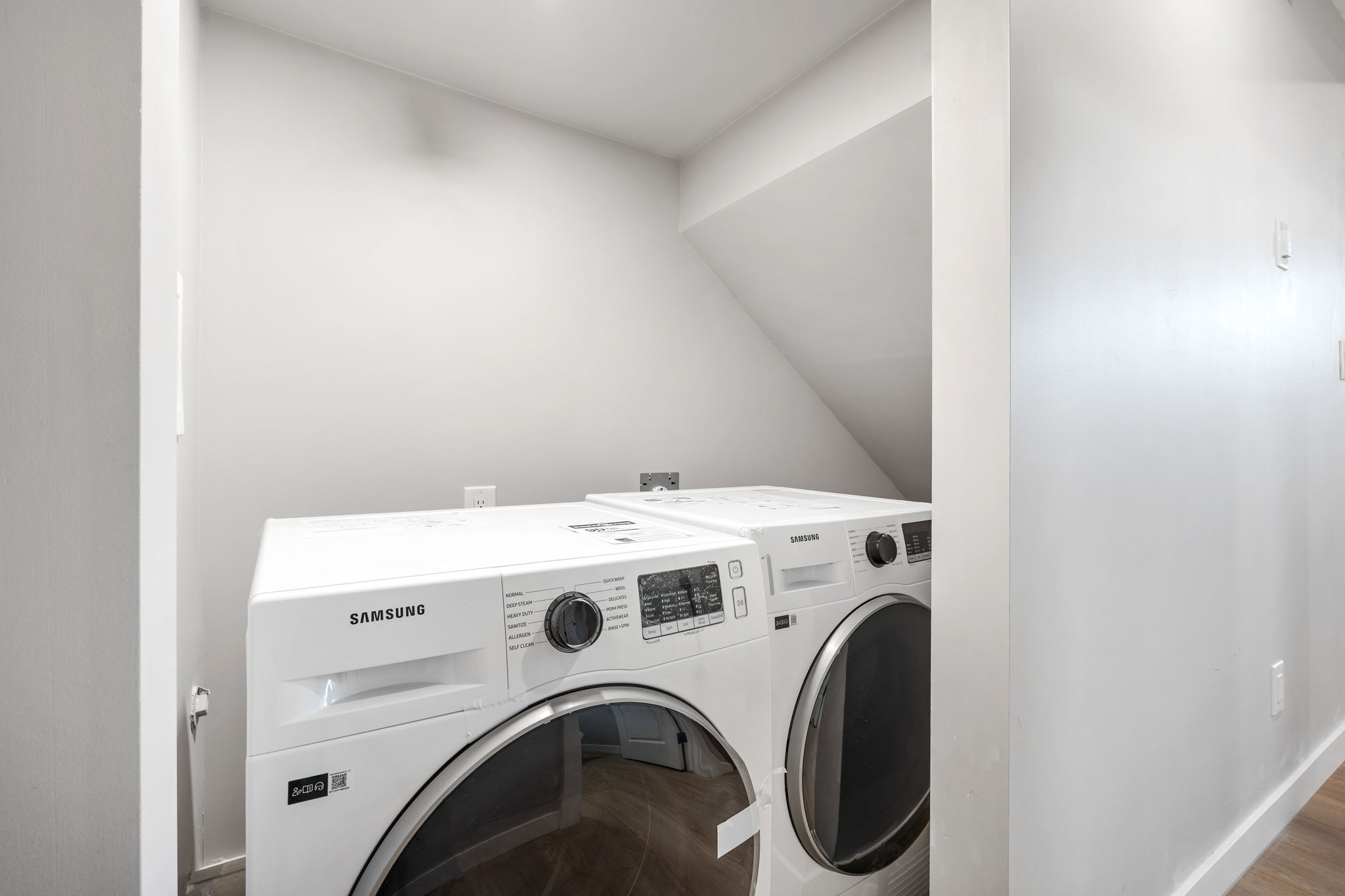 238 Collegiate St - Interior-30