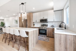 238 Collegiate St - Interior-9