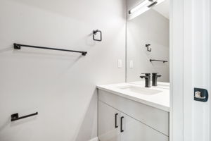 238 Collegiate St - Interior-12