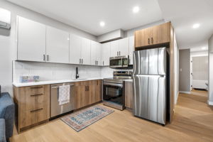 238 Collegiate St - Interior-25