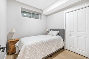 238 Collegiate St - Interior-29
