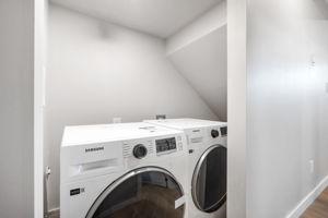 238 Collegiate St - Interior-30