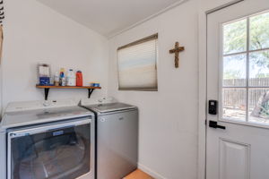  Photo 35