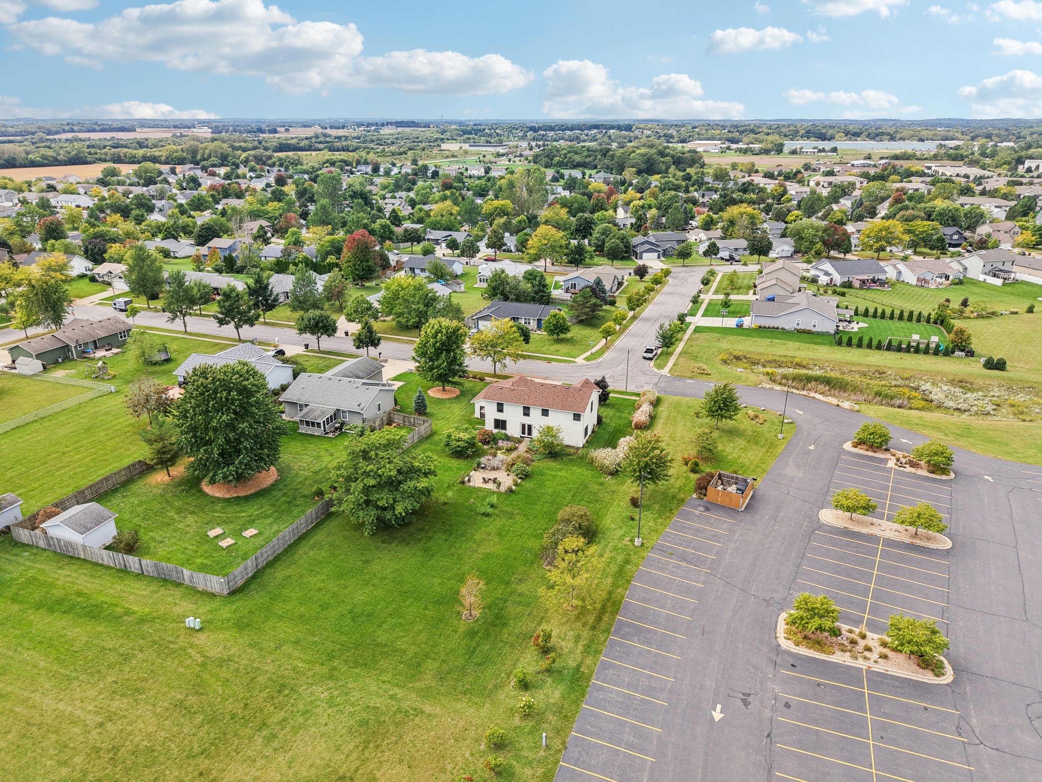 Ridgeview Dr-S2309-068.jpg