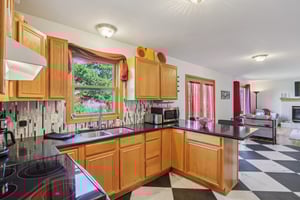 Ridgeview Dr-S2309-016.jpg