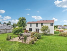 Ridgeview Dr-S2309-074.jpg