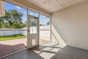 Screened-in Porch