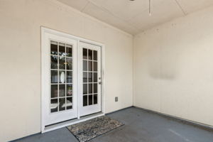 Screened-in Porch