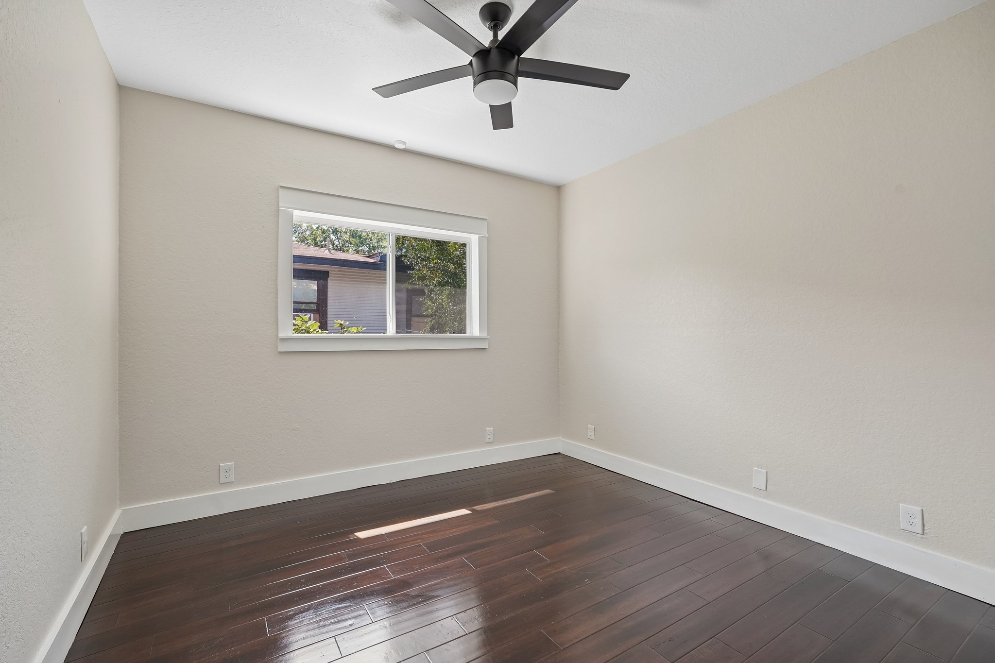 Saint Francis Ave-S2107-030.jpg