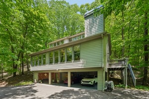 Windflower Dr-S0605-002.jpg