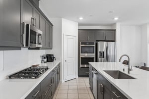 Crater Ave-S2609-012.jpg