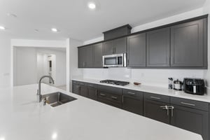 Crater Ave-S2609-013.jpg