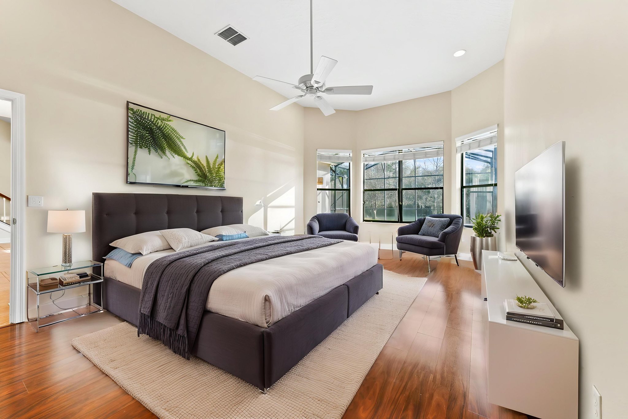 DSC_9558 virtually staged.jpeg