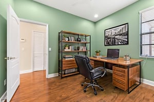 DSC_9423 virtually staged.jpeg