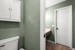 Photo 31