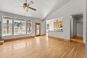 2381 Lousetown Rd, Reno, NV 89521, USA Photo 6