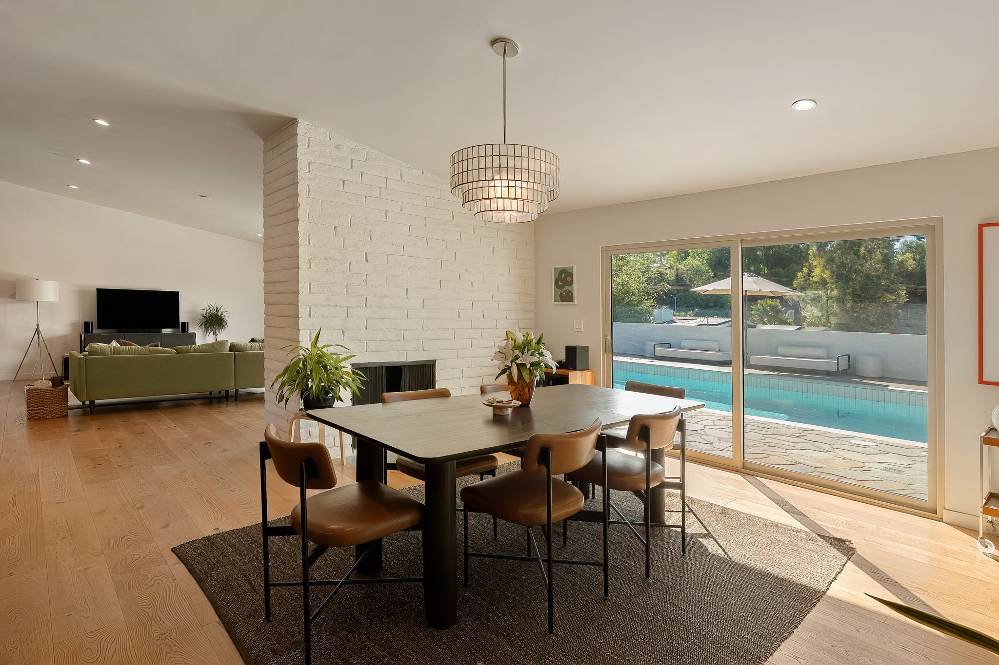 23811 Berdon Street-18