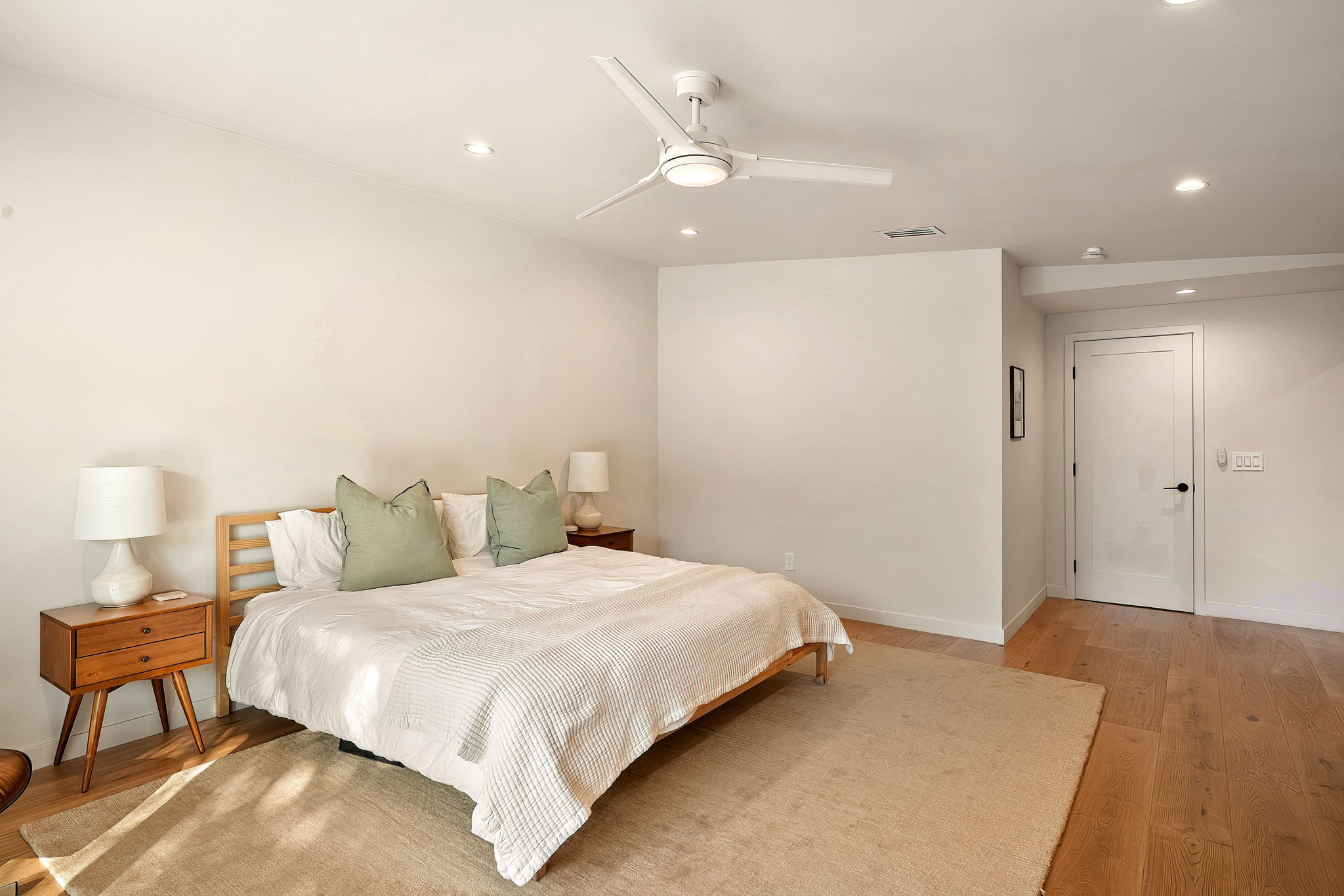 23811 Berdon Street-45