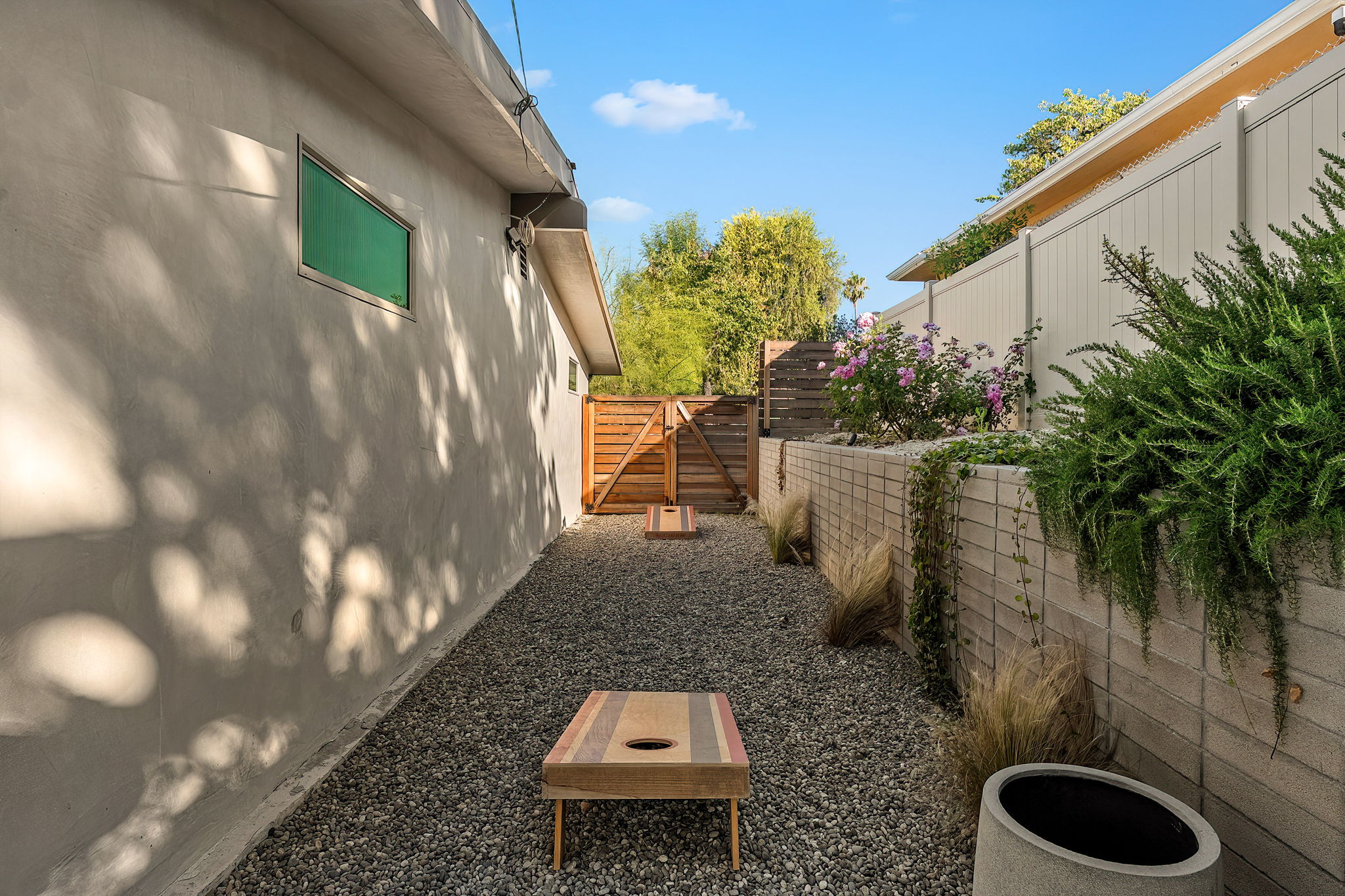 23811 Berdon Street-51