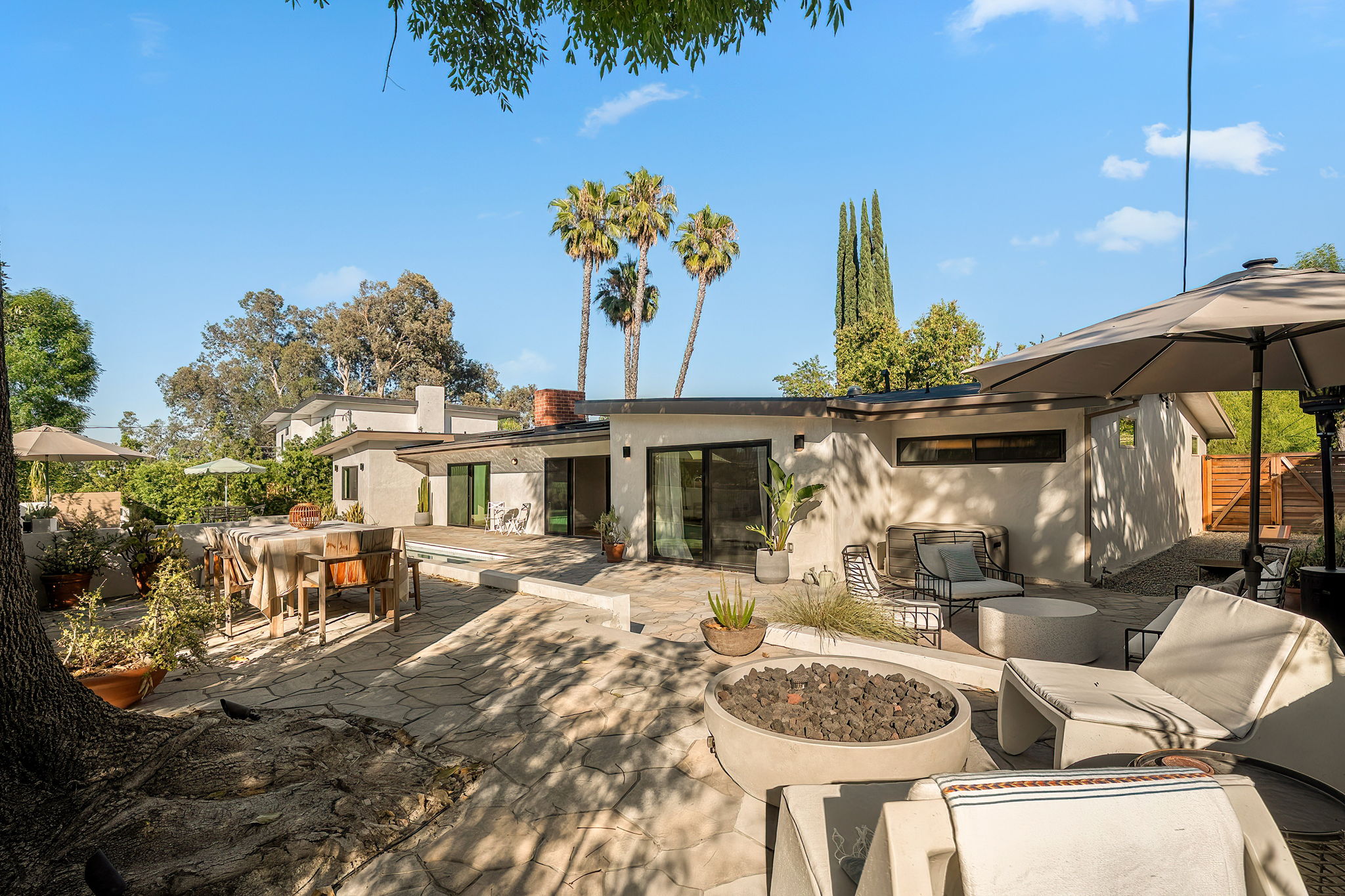23811 Berdon Street-55