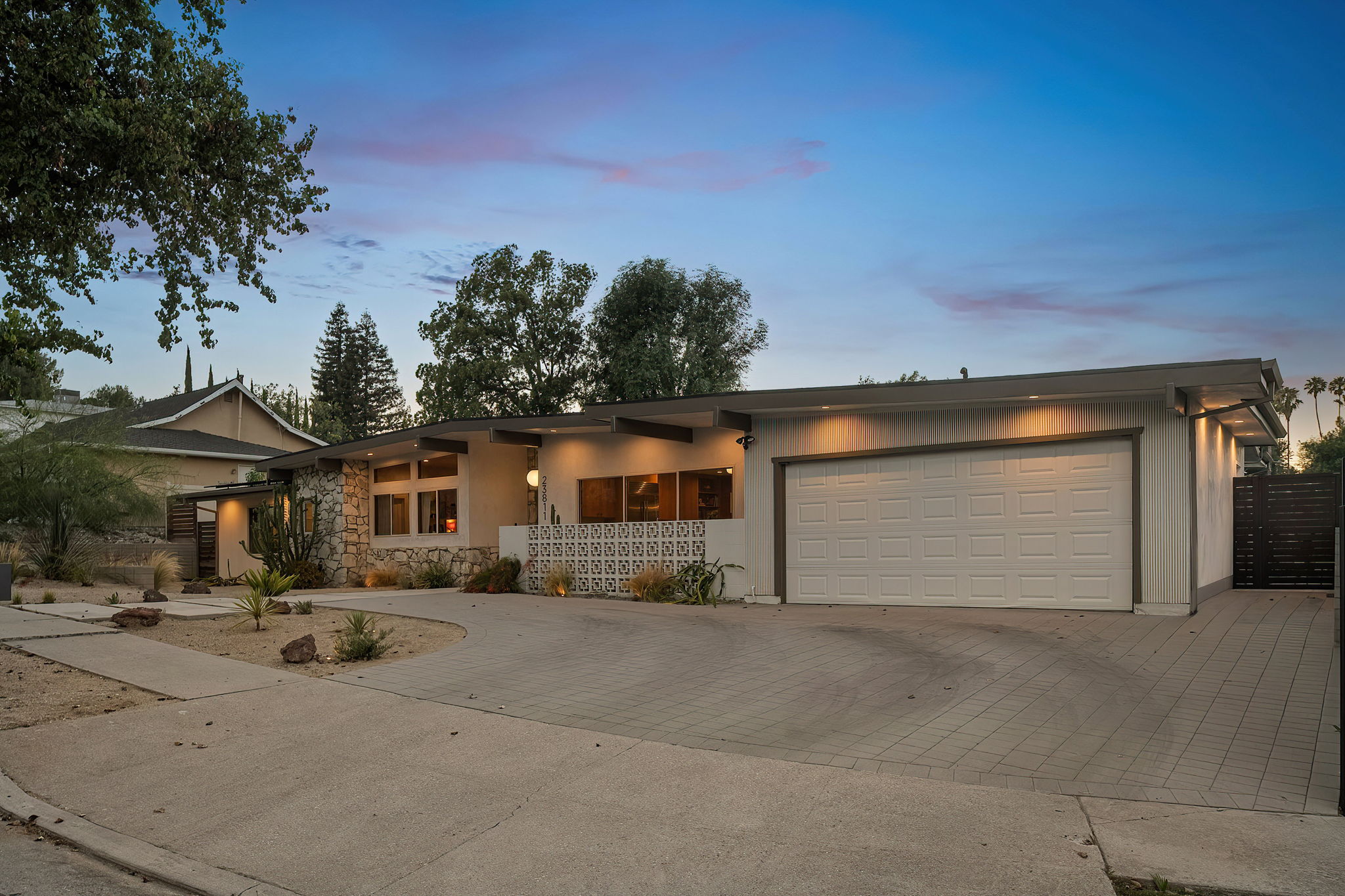 23811 Berdon Street-64