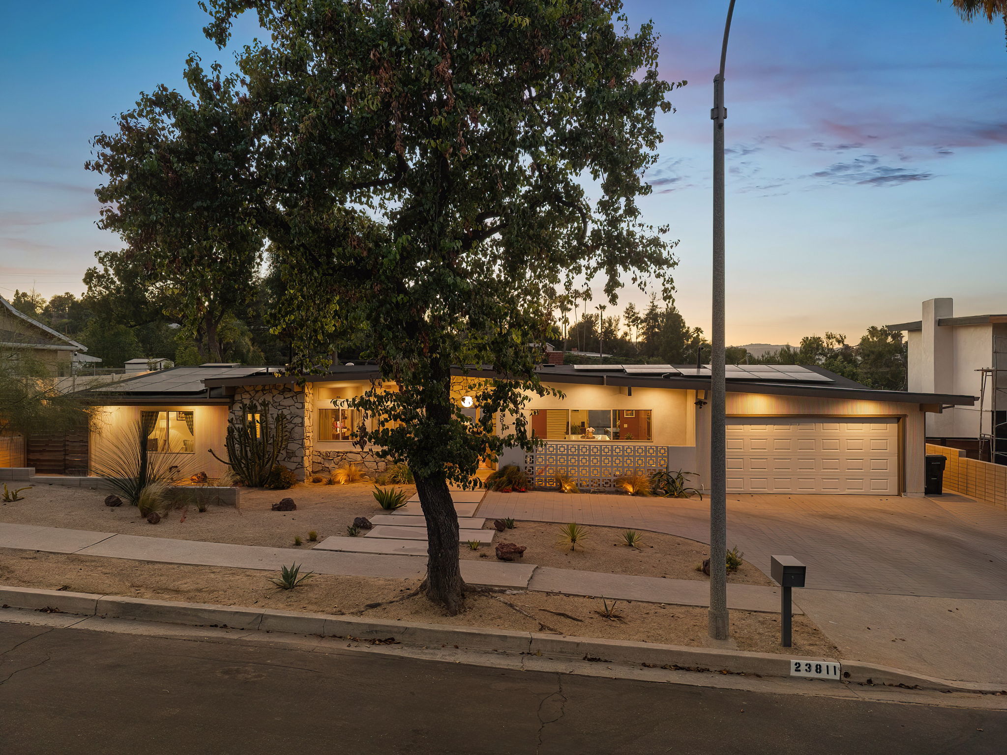 23811 Berdon Street-82