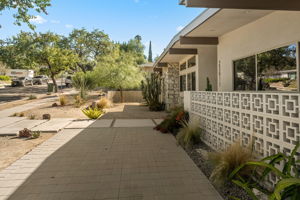 23811 Berdon Street-6