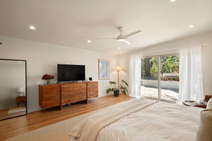 23811 Berdon Street-44