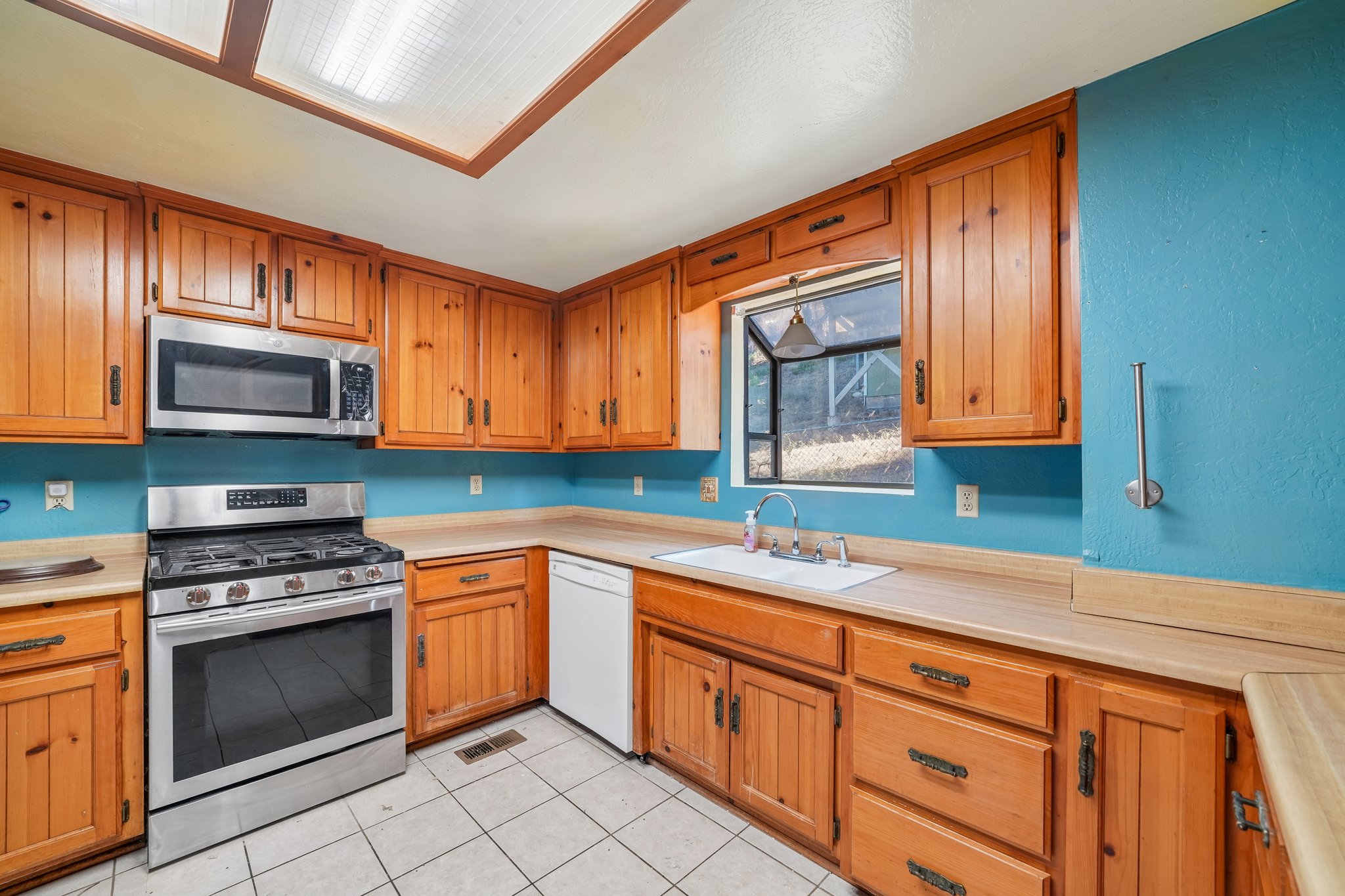 23840 Zuger Dr-S2608-023.jpg