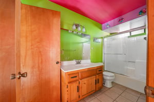 23840 Zuger Dr-S2608-035.jpg