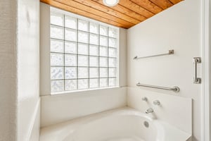 N 41st Ave-S1508-028.jpg