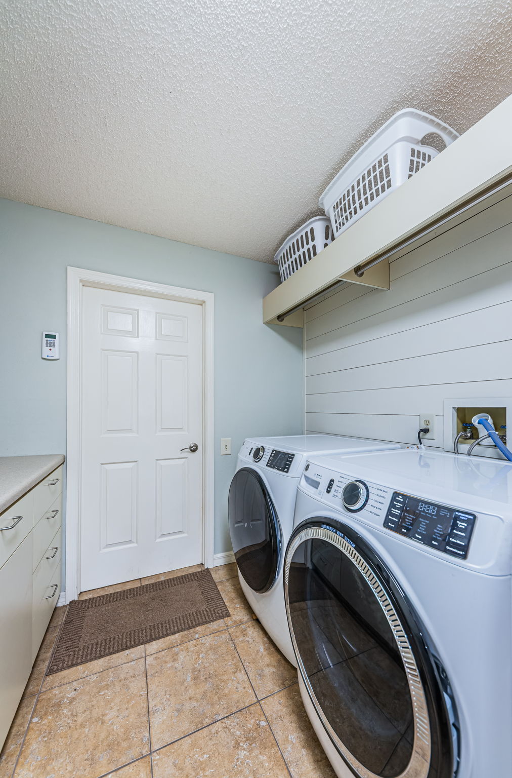 Laundry Room 2