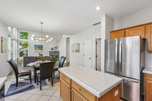 NE 13th Way-S3004-021.jpg