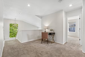 NE 13th Way-S3004-033.jpg