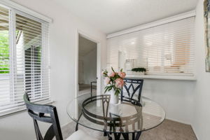 017_F8_2386 Balme Dr