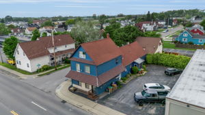  Photo 0