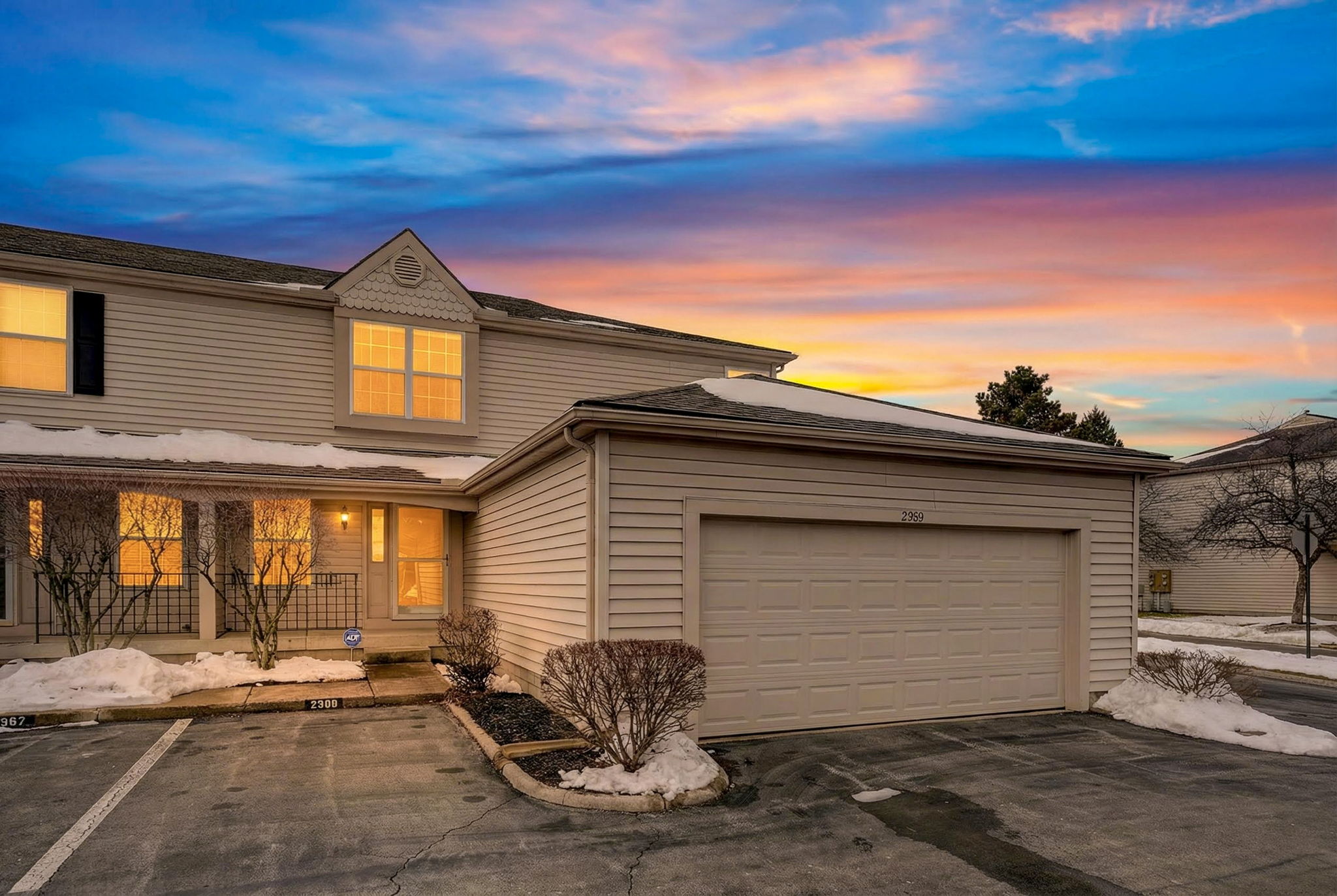 2389 Winona Dr Virtual Twilight