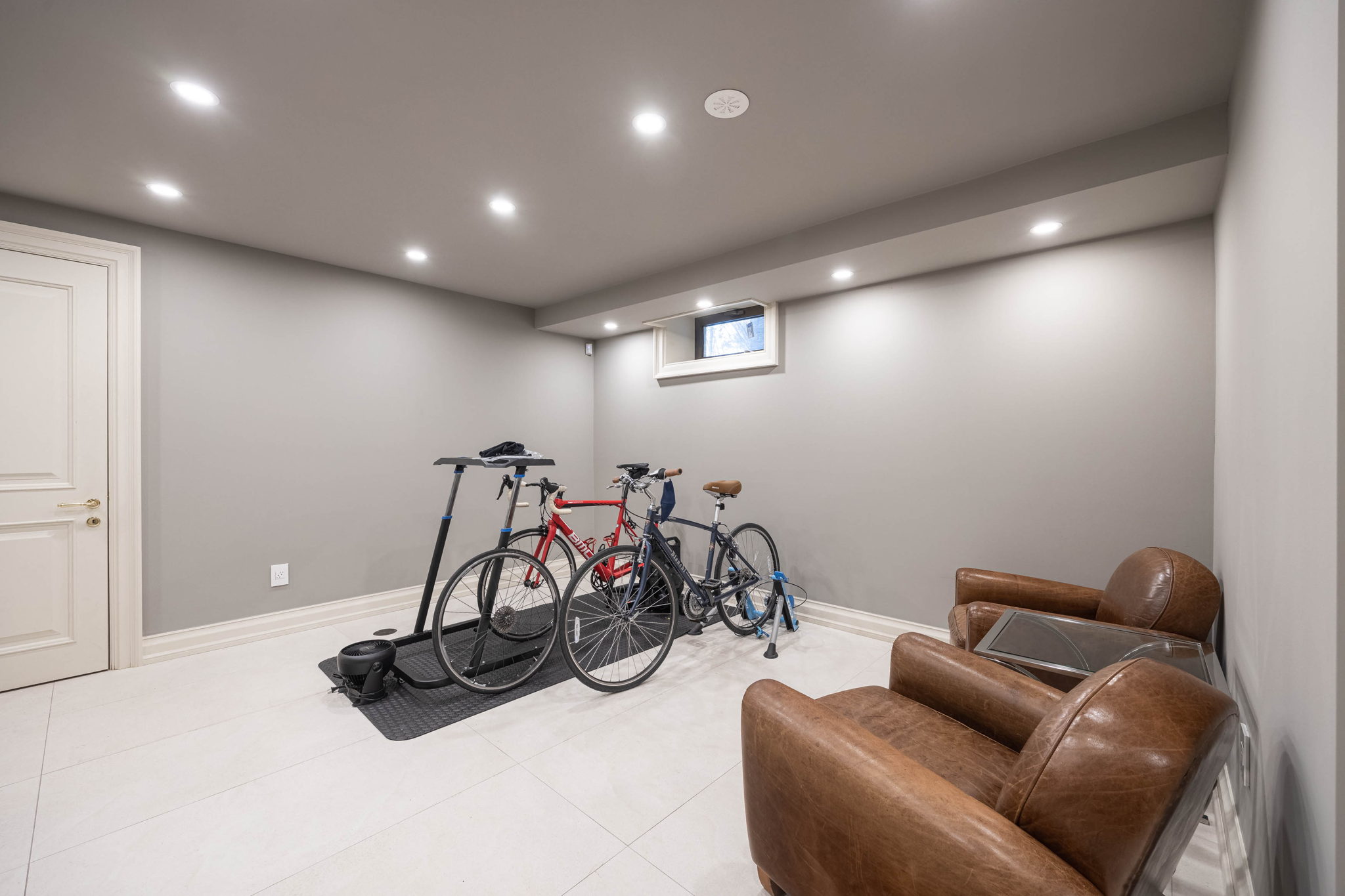 Toronto property showcase — delivered property photograph 43