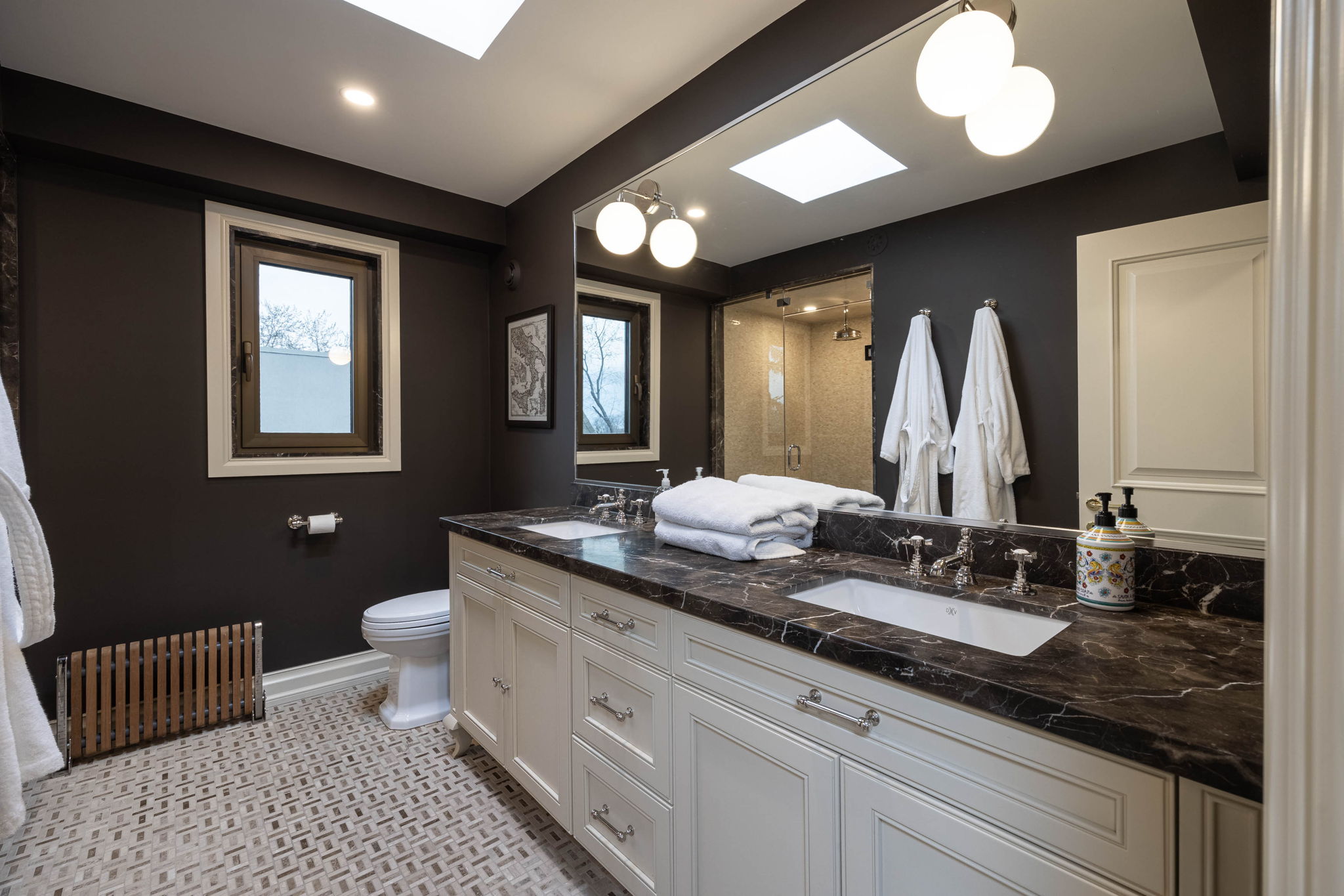 Toronto property showcase — delivered property photograph 38