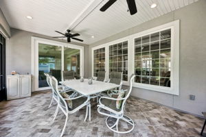 Screened-in Porch