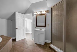  Photo 48