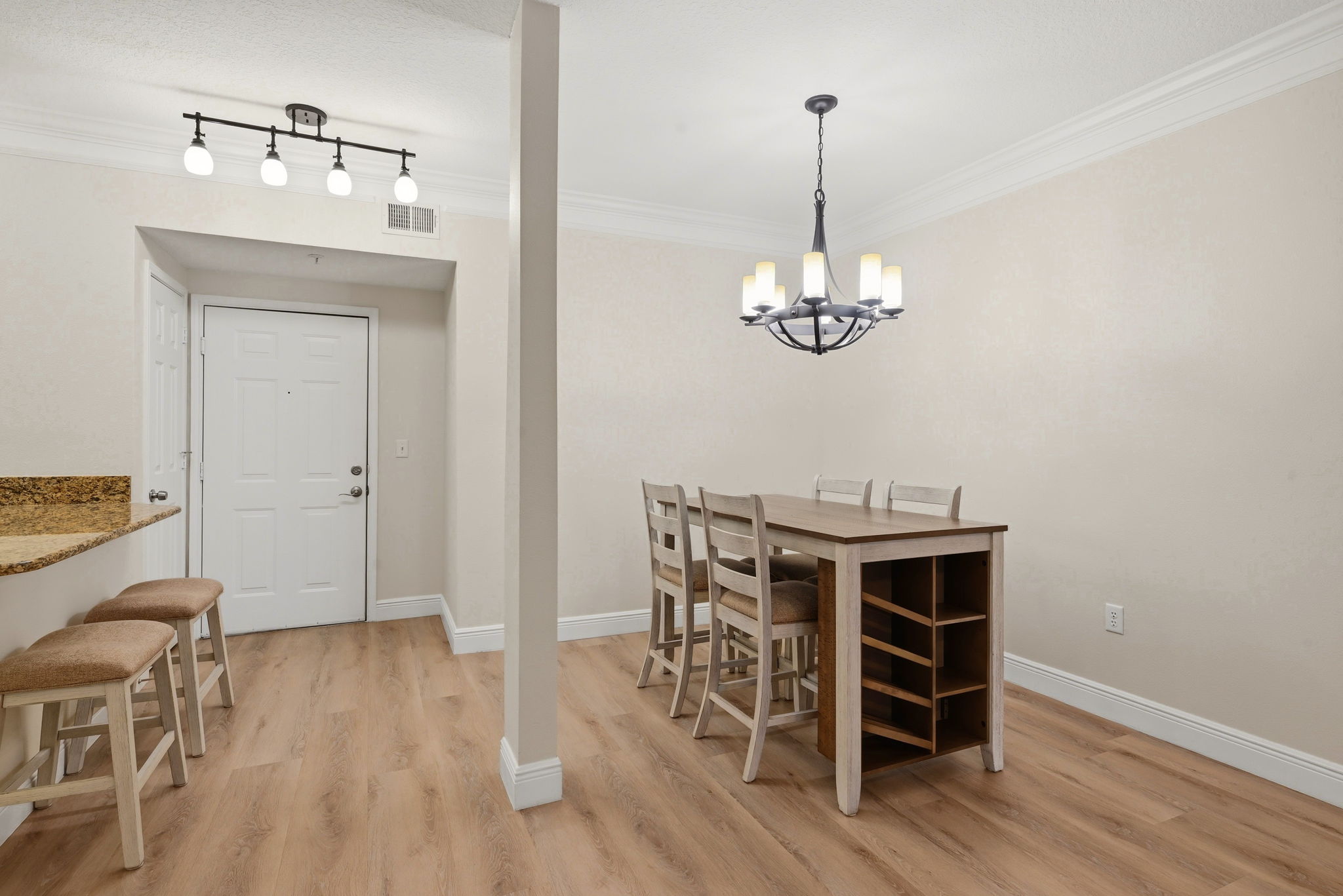 Spacious Dining Area