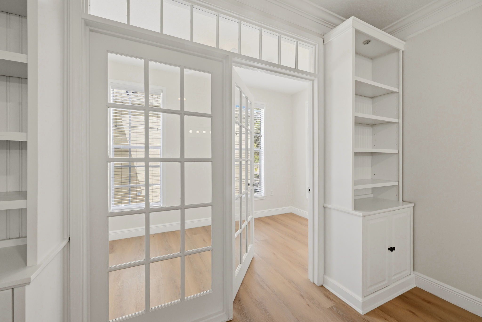 Enclosed Den/Study/Library